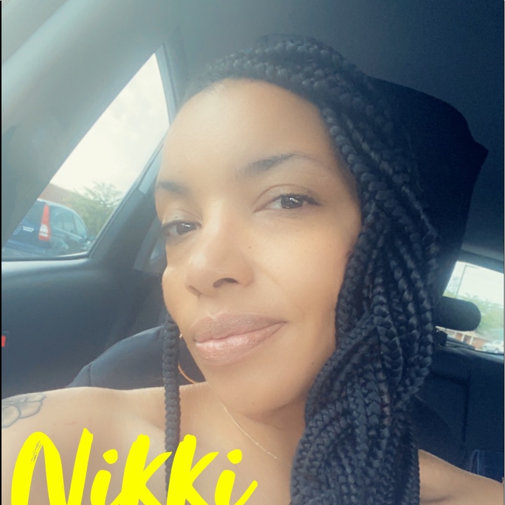 Meet your Posher, Nikki